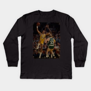 Kareem Abdul Jabbar vs Larry Bird NBA Finals 1985 Kids Long Sleeve T-Shirt